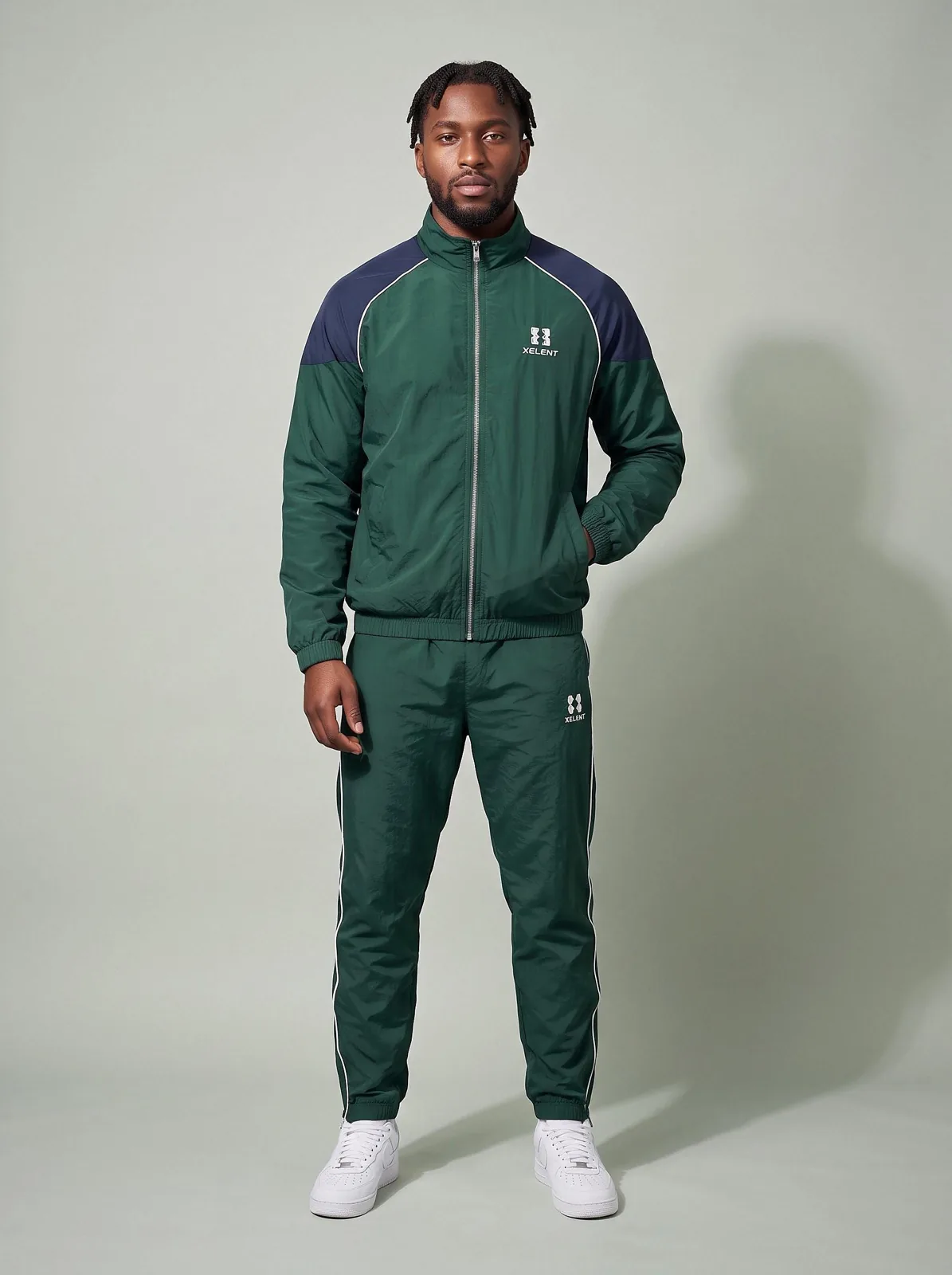 Bottle Green and Navy Windbreaker Set, Custom Logo OEM Nylon Jacket and Pants Tracksuit, Unisex Manufacturer — front view