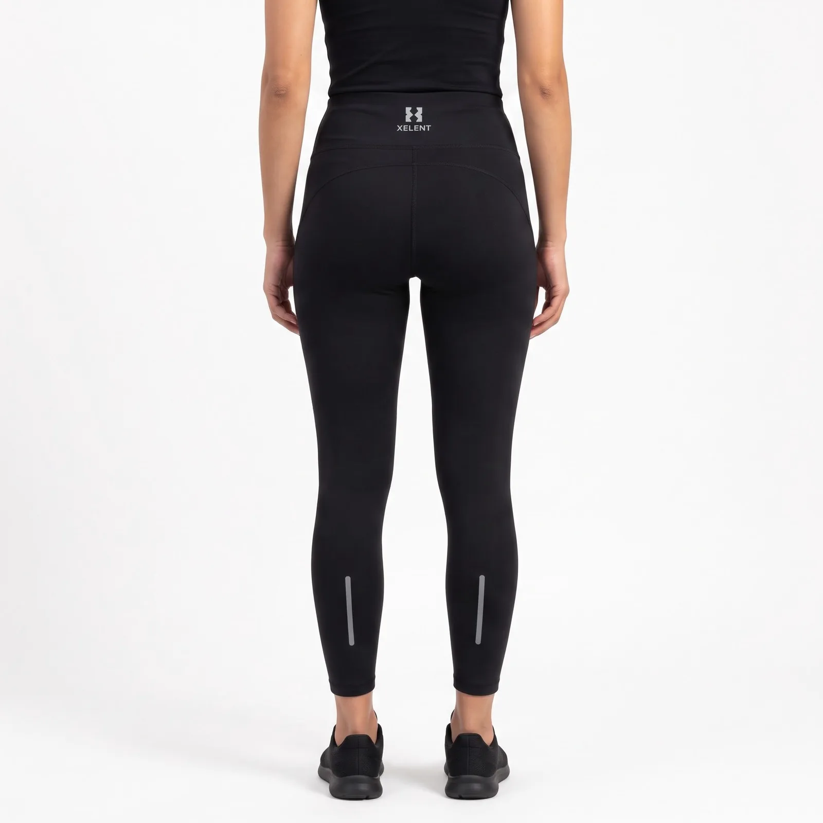 Women's Zip-Pocket Reflective Running Tights Nylon Spandex Zip Pockets Reflective Custom Logo OEM Wholesale — back view